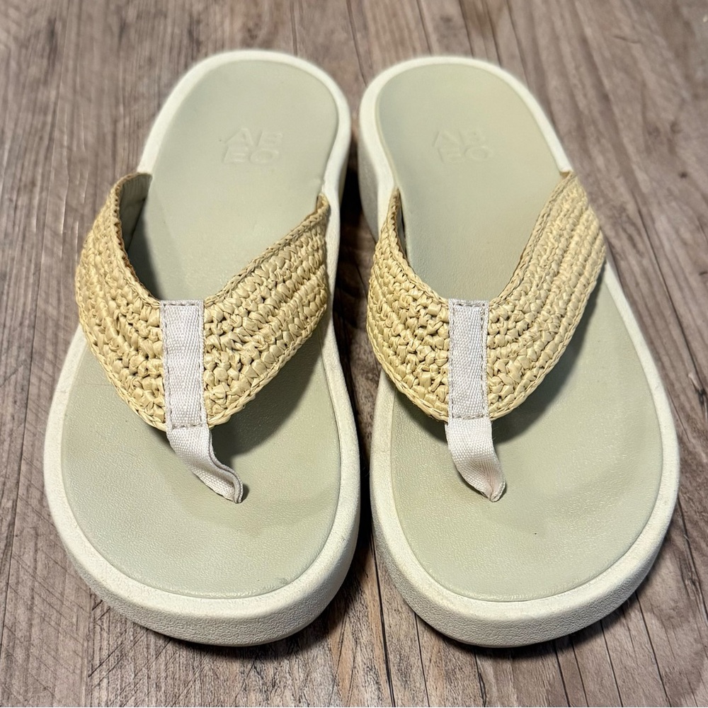 Abeo Beige and Cream Women's Sandals